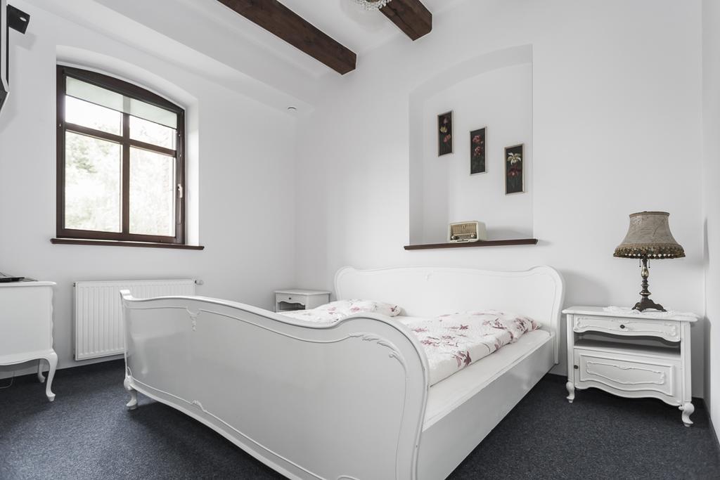 W Starym Mlynie Bed & Breakfast Milicz Room photo